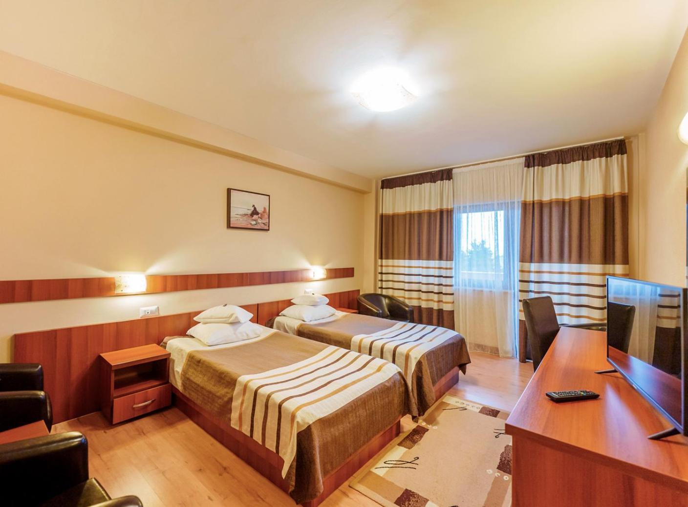 Hotel Crisana Arad Exterior photo